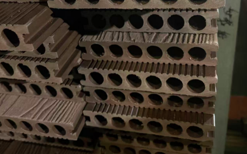 High-quality Deep Embossed Click Lock Modern Waterproof Eco-Friendly Wood Plastic Flooring