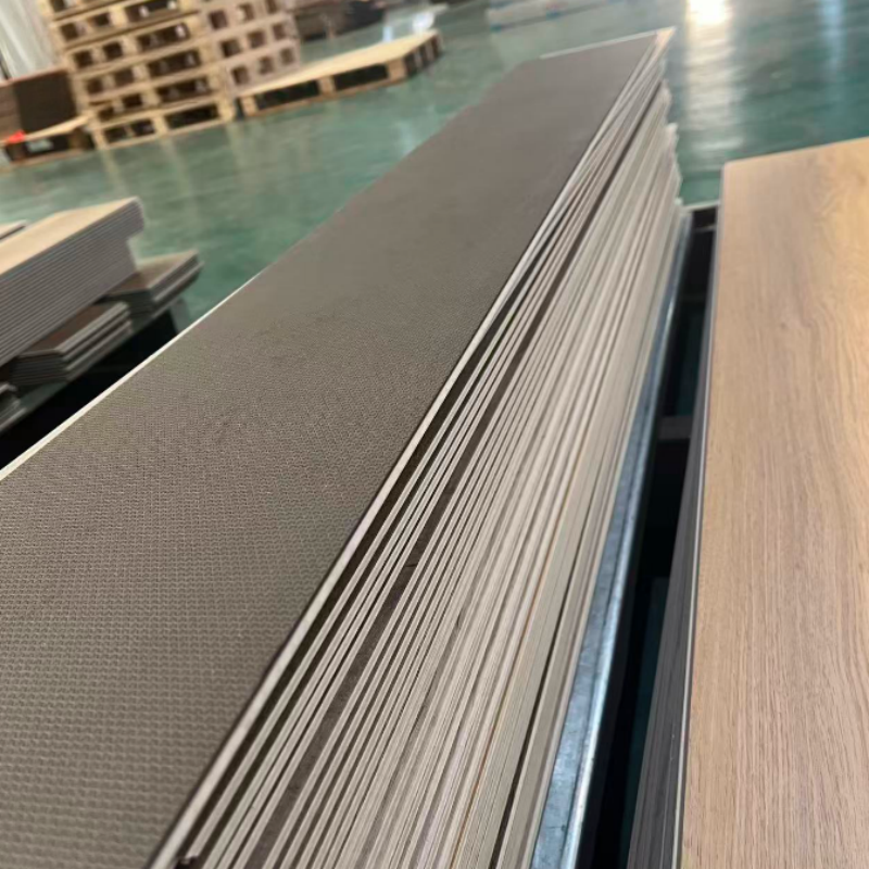 Customizable High-quality Formaldehyde-free SPC Flooring Anti-Slip Fireproof Eco-Friendly Features