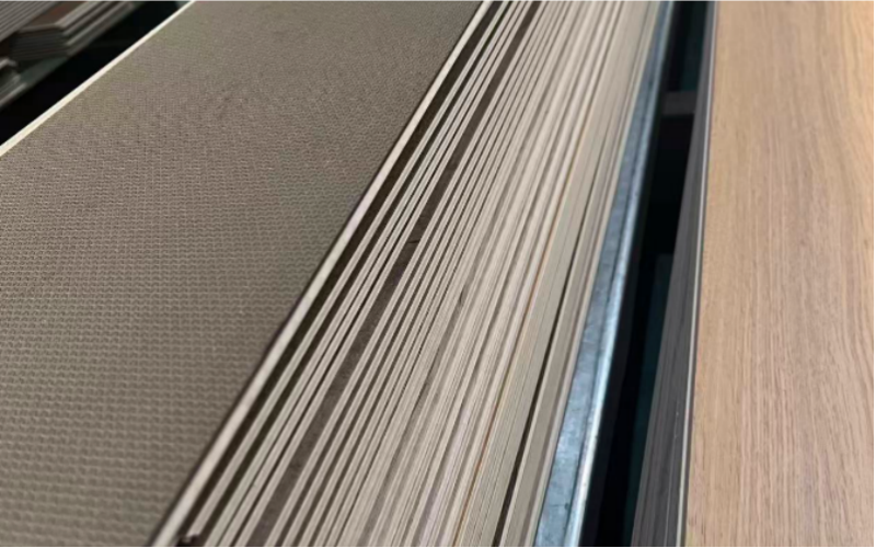 Customizable High-quality Formaldehyde-free SPC Flooring Anti-Slip Fireproof Eco-Friendly Features