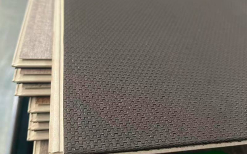Customizable High-quality Formaldehyde-free SPC Flooring Anti-Slip Fireproof Eco-Friendly Features