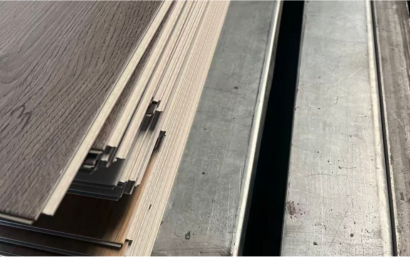 High-quality Modern Wear Resistant Anti-Slip Self-Adhesive Eco-Friendly SPC Flooring