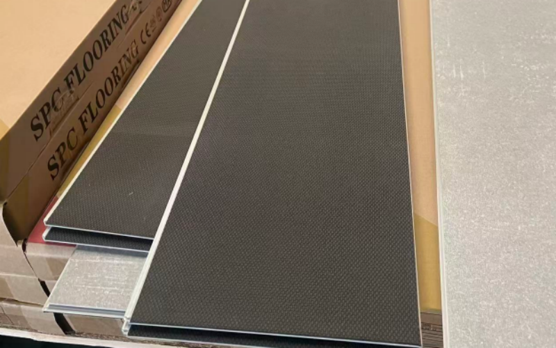 Wear Resistant Anti-Slip Self-Adhesive Formaldehyde-Free Eco-Friendly SPC Flooring