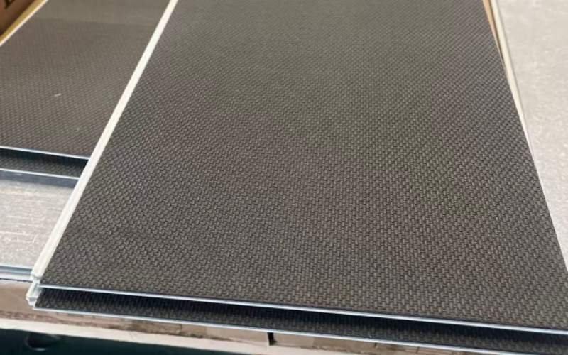 Wear Resistant Anti-Slip Self-Adhesive Formaldehyde-Free Eco-Friendly SPC Flooring